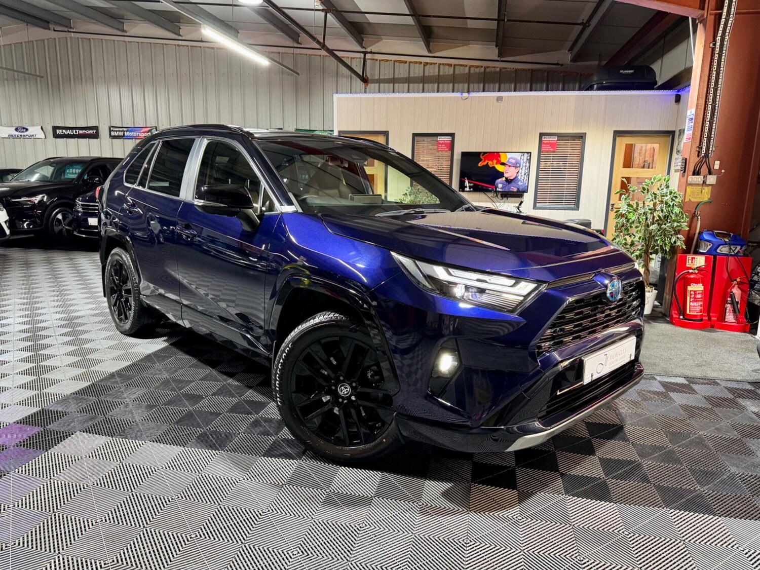 Used Toyota RAV4 2022 for sale - 77574891: Photo 11