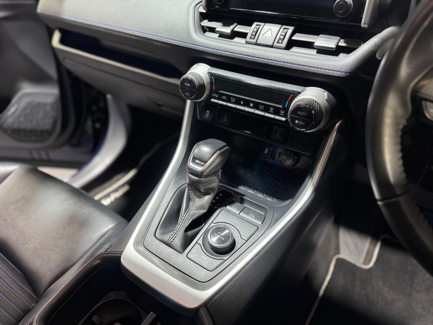 Used Toyota RAV4 2022 for sale - 77574891: Photo 50