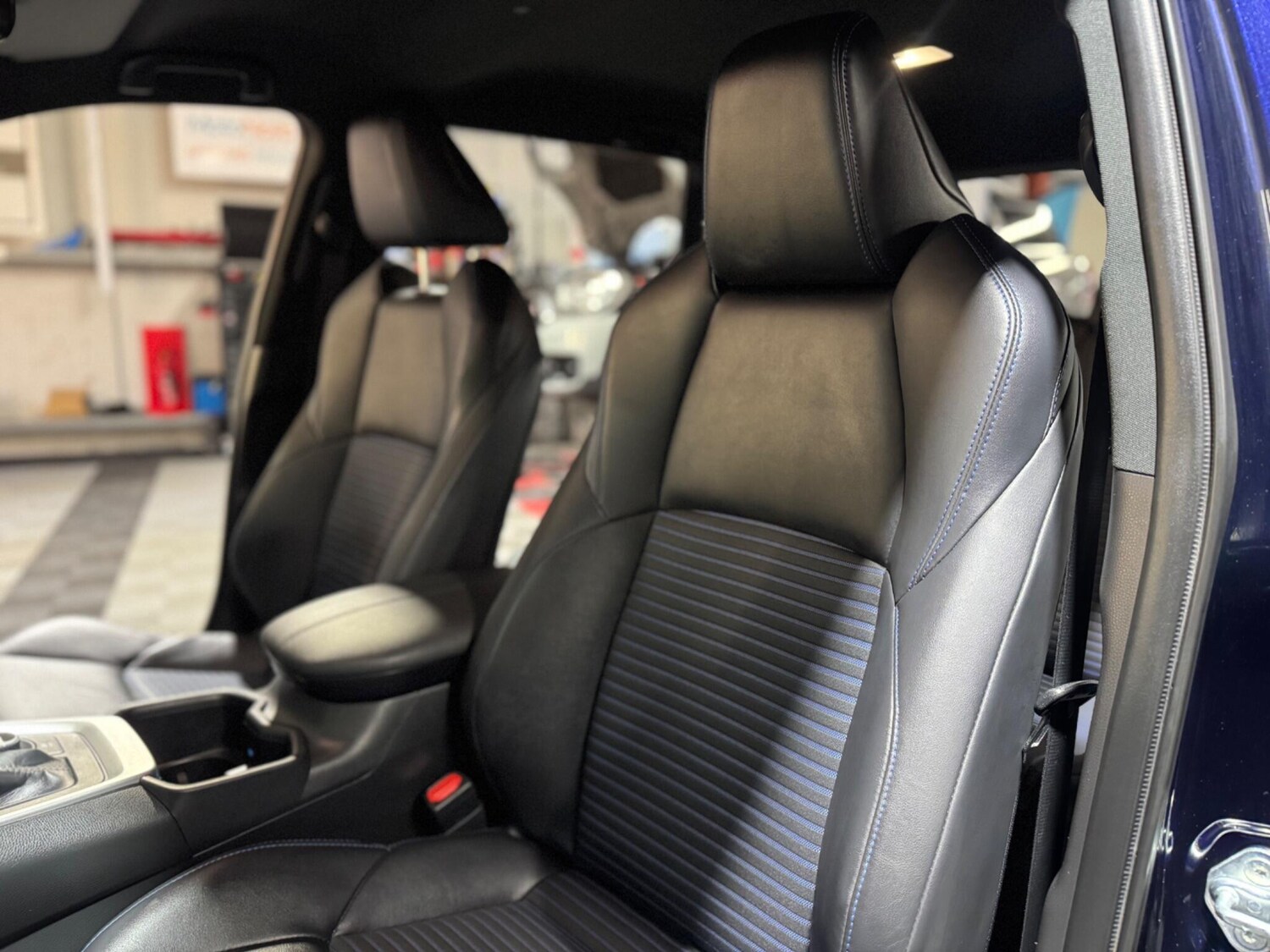 Used Toyota RAV4 2022 for sale - 77574891: Photo 56