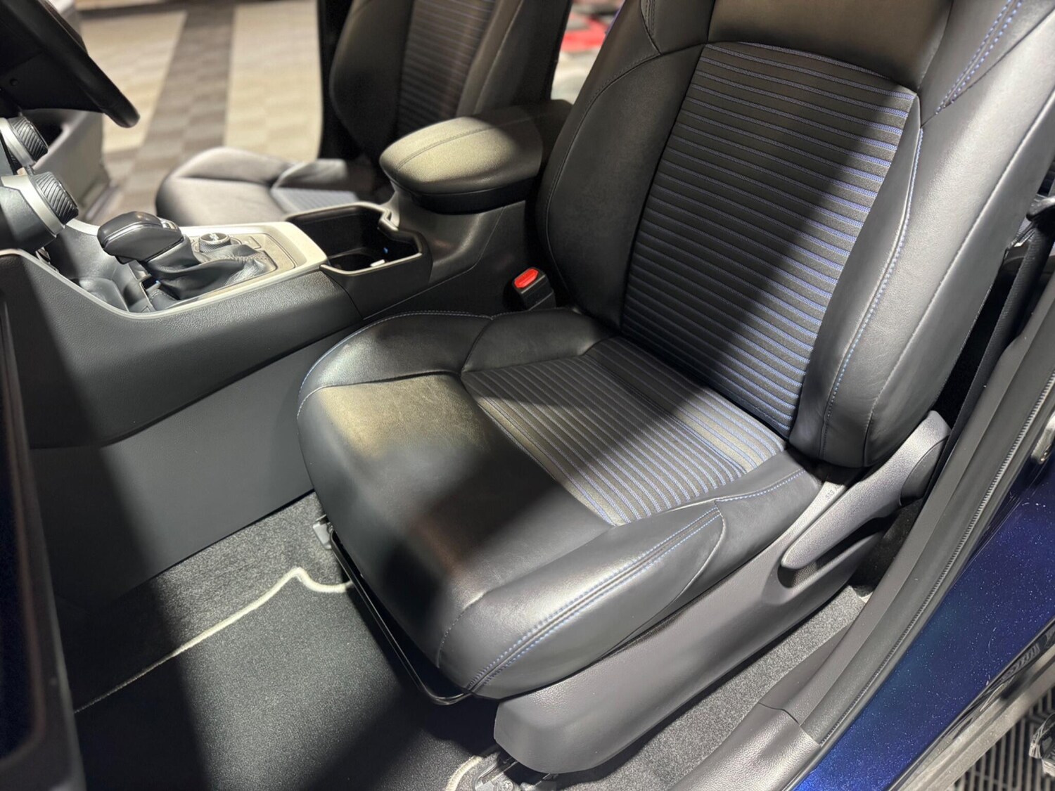 Used Toyota RAV4 2022 for sale - 77574891: Photo 57