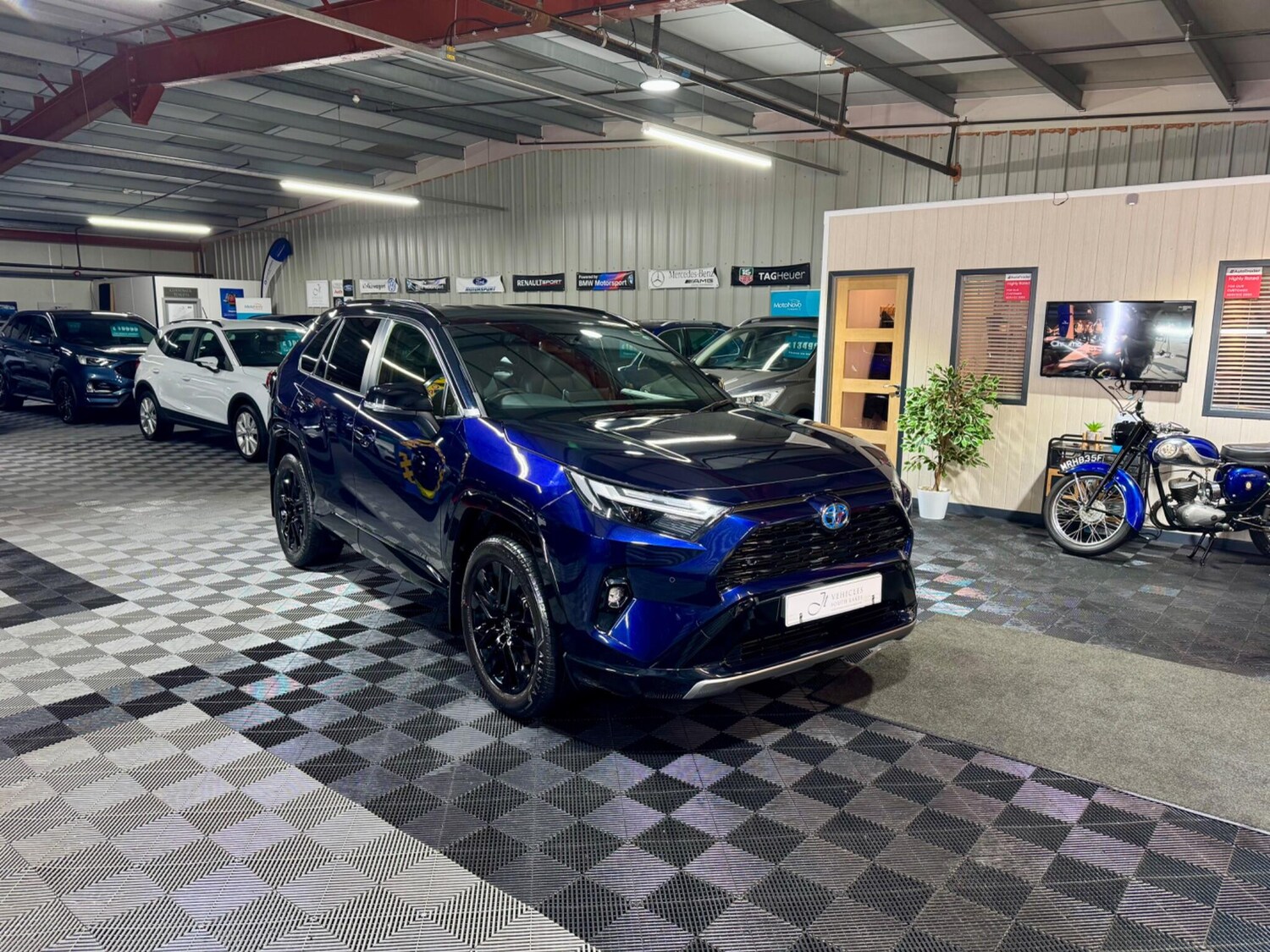 Used Toyota RAV4 2022 for sale - 77574891: Photo 8