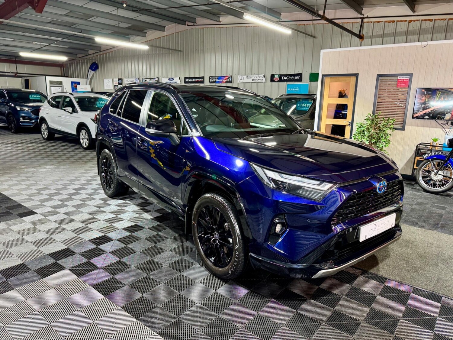 Used Toyota RAV4 2022 for sale - 77574891: Photo 9