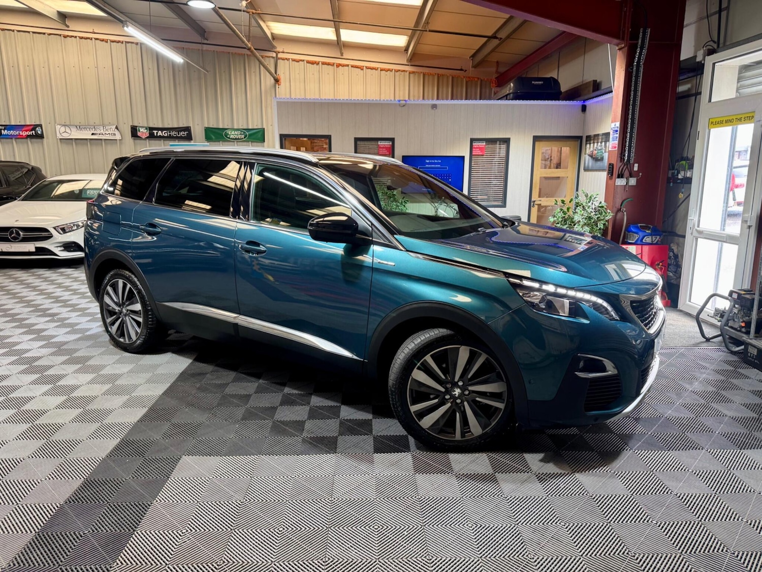 Used Peugeot 5008 2019 for sale - 78019668: Photo 6