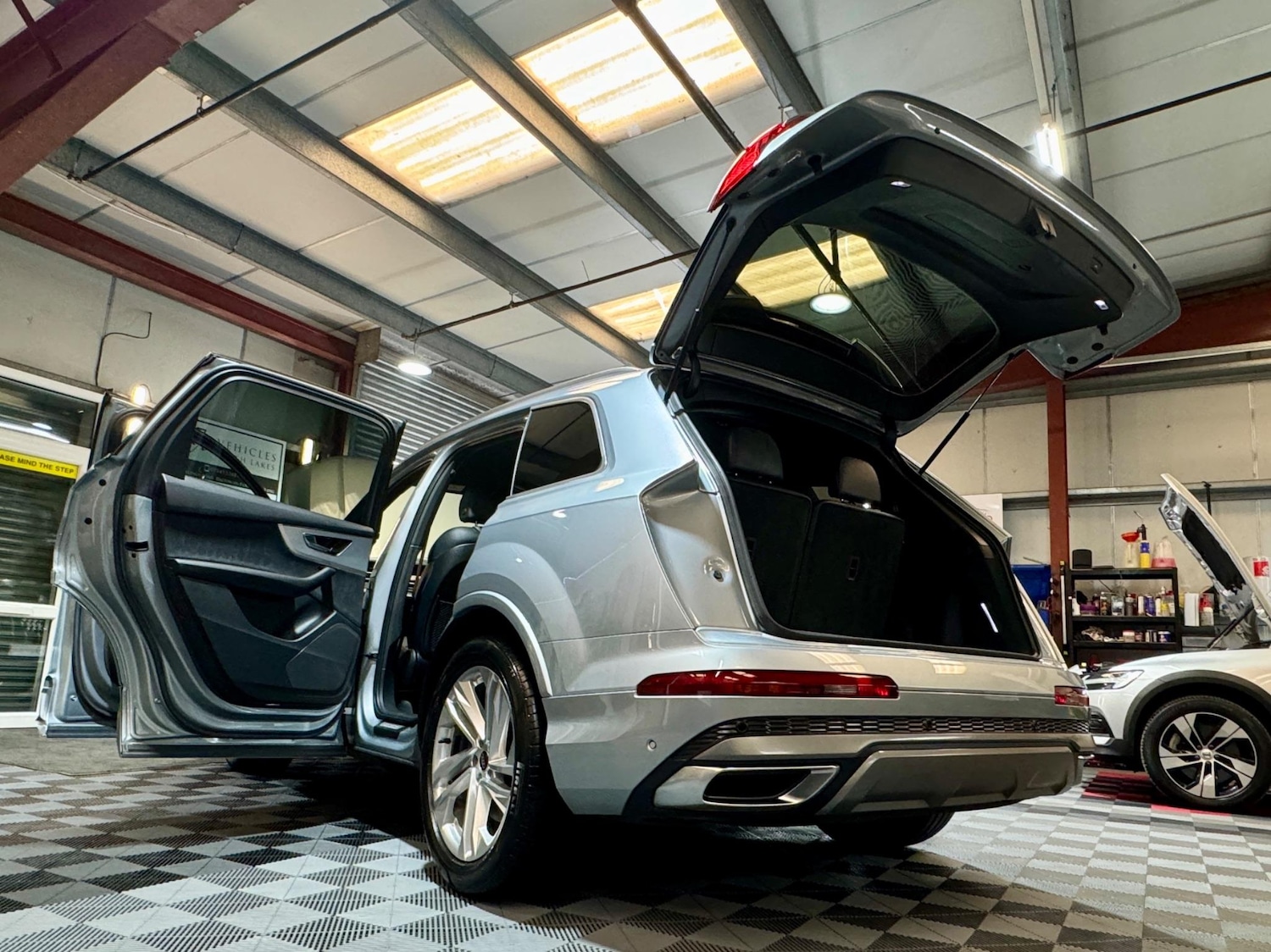 Used Audi Q7 2022 for sale - 77550528: Photo 12