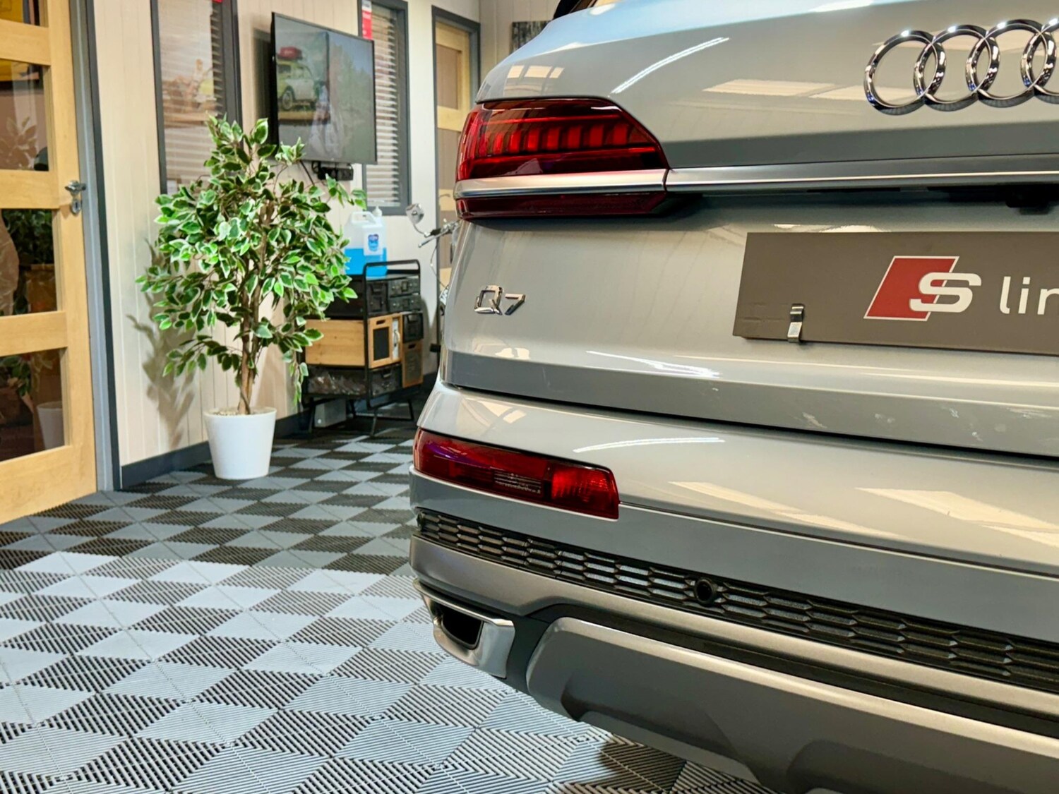 Used Audi Q7 2022 for sale - 77550528: Photo 94