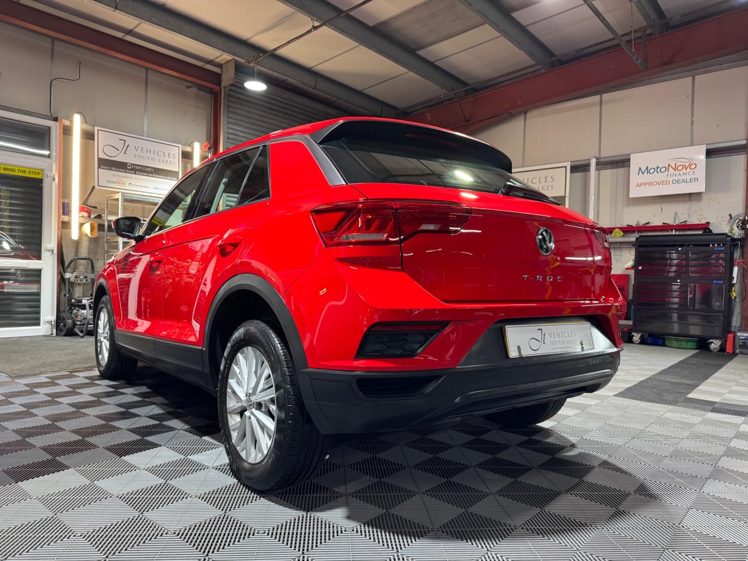 Used Volkswagen T-Roc 2019 for sale - 77599136: Photo 14