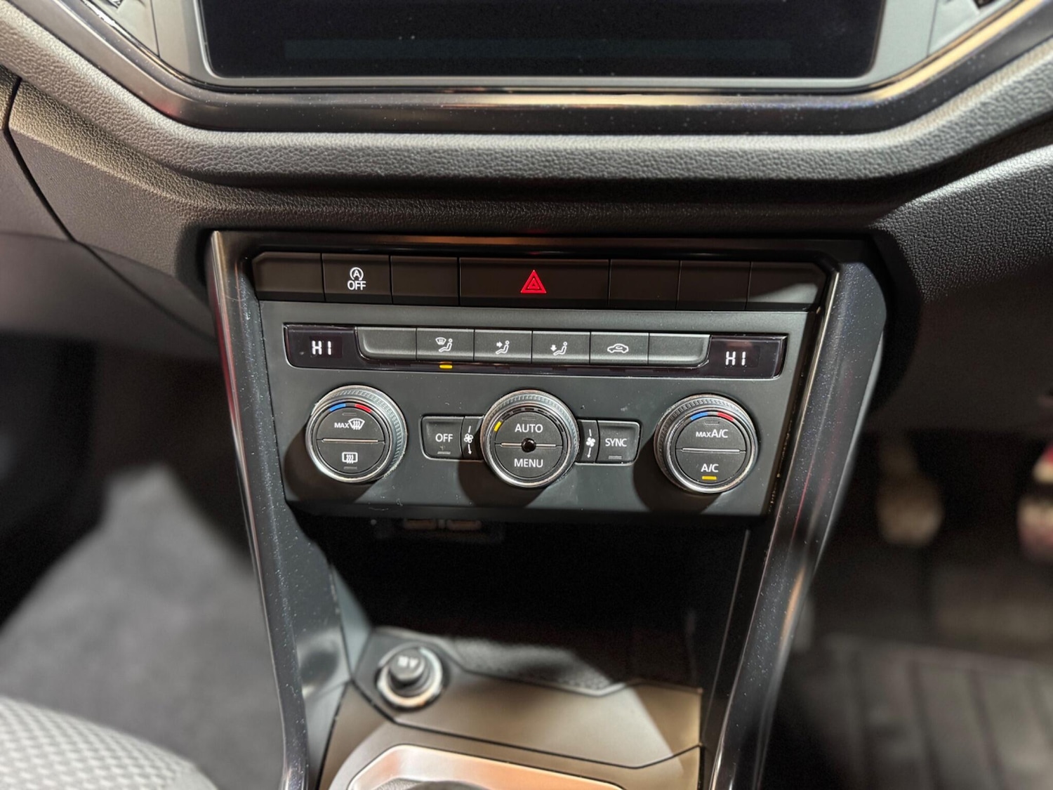 Used Volkswagen T-Roc 2019 for sale - 77599136: Photo 27