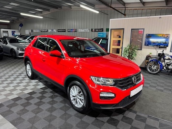 Used Volkswagen T-Roc 2019 for sale - 77599136: Photo