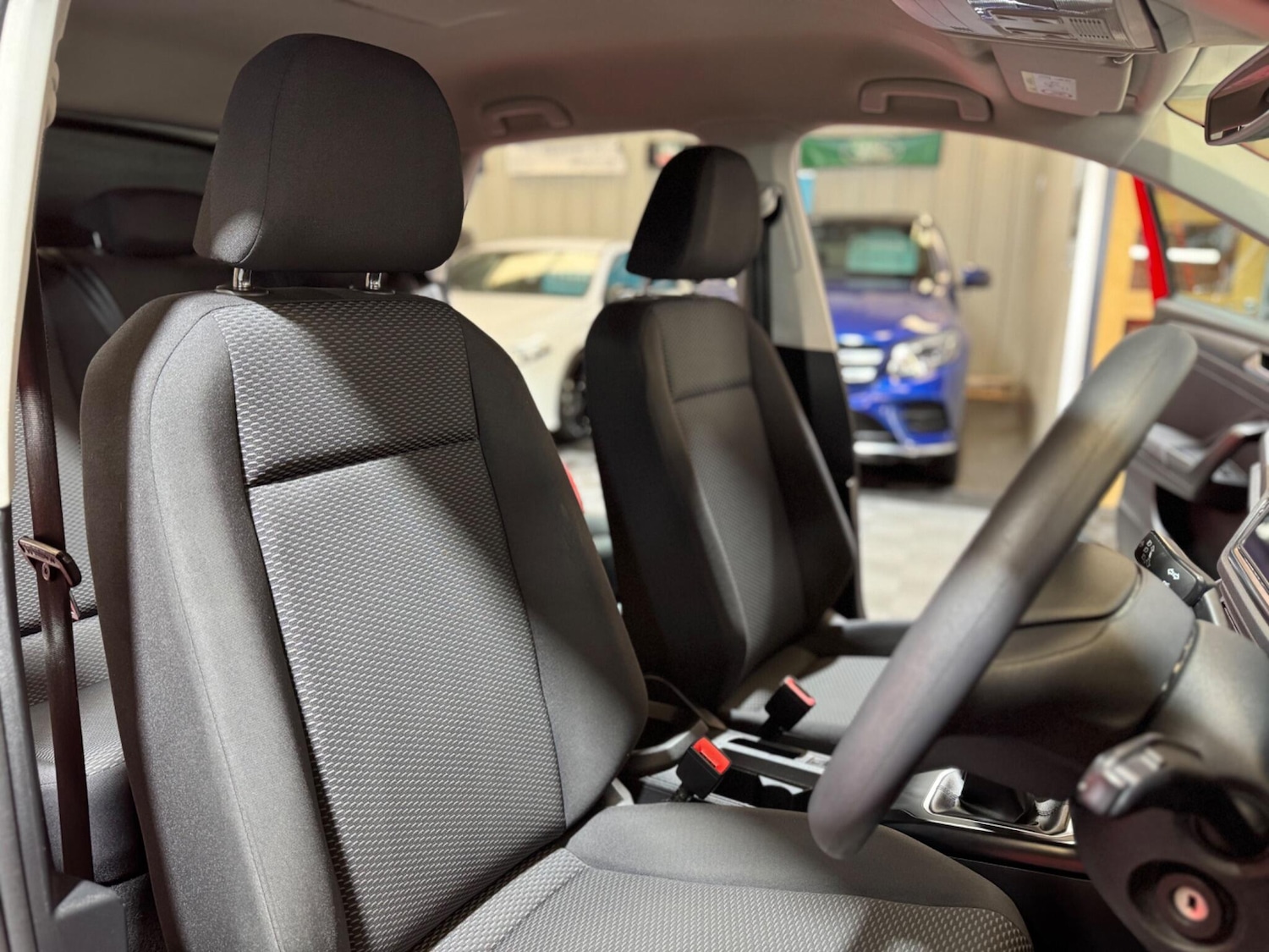 Used Volkswagen T-Roc 2019 for sale - 77599136: Photo 31