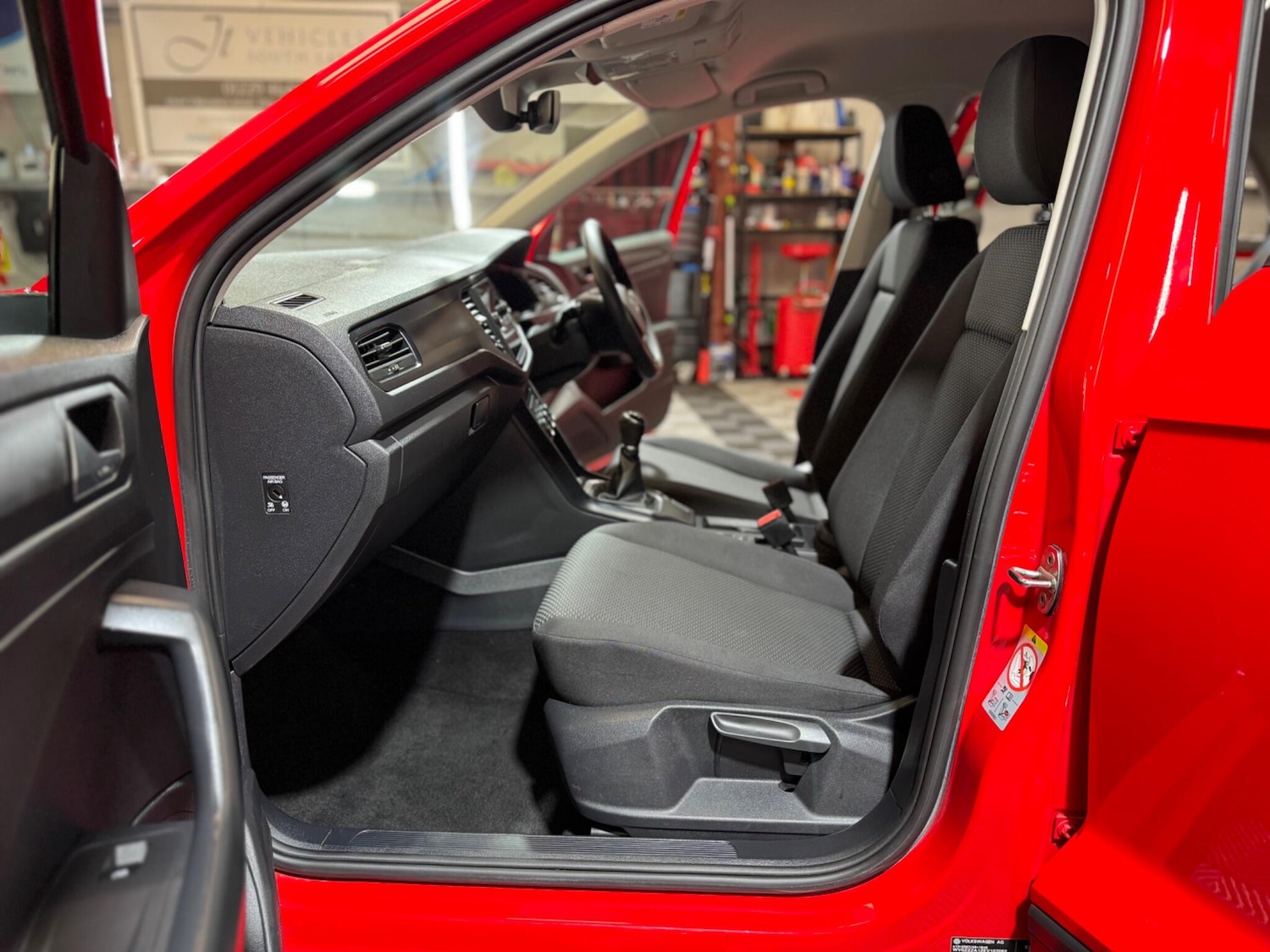 Used Volkswagen T-Roc 2019 for sale - 77599136: Photo 45