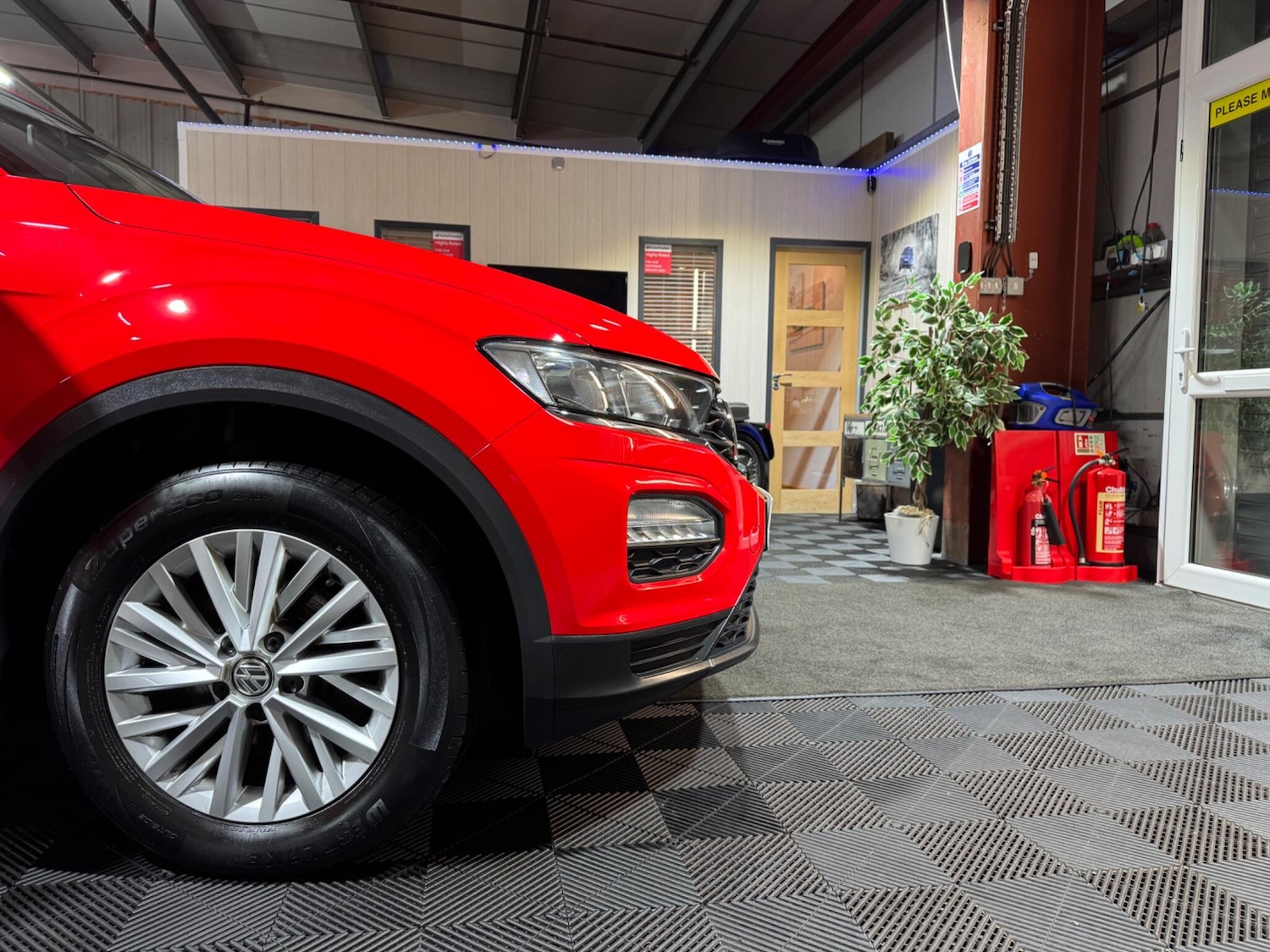 Used Volkswagen T-Roc 2019 for sale - 77599136: Photo 50