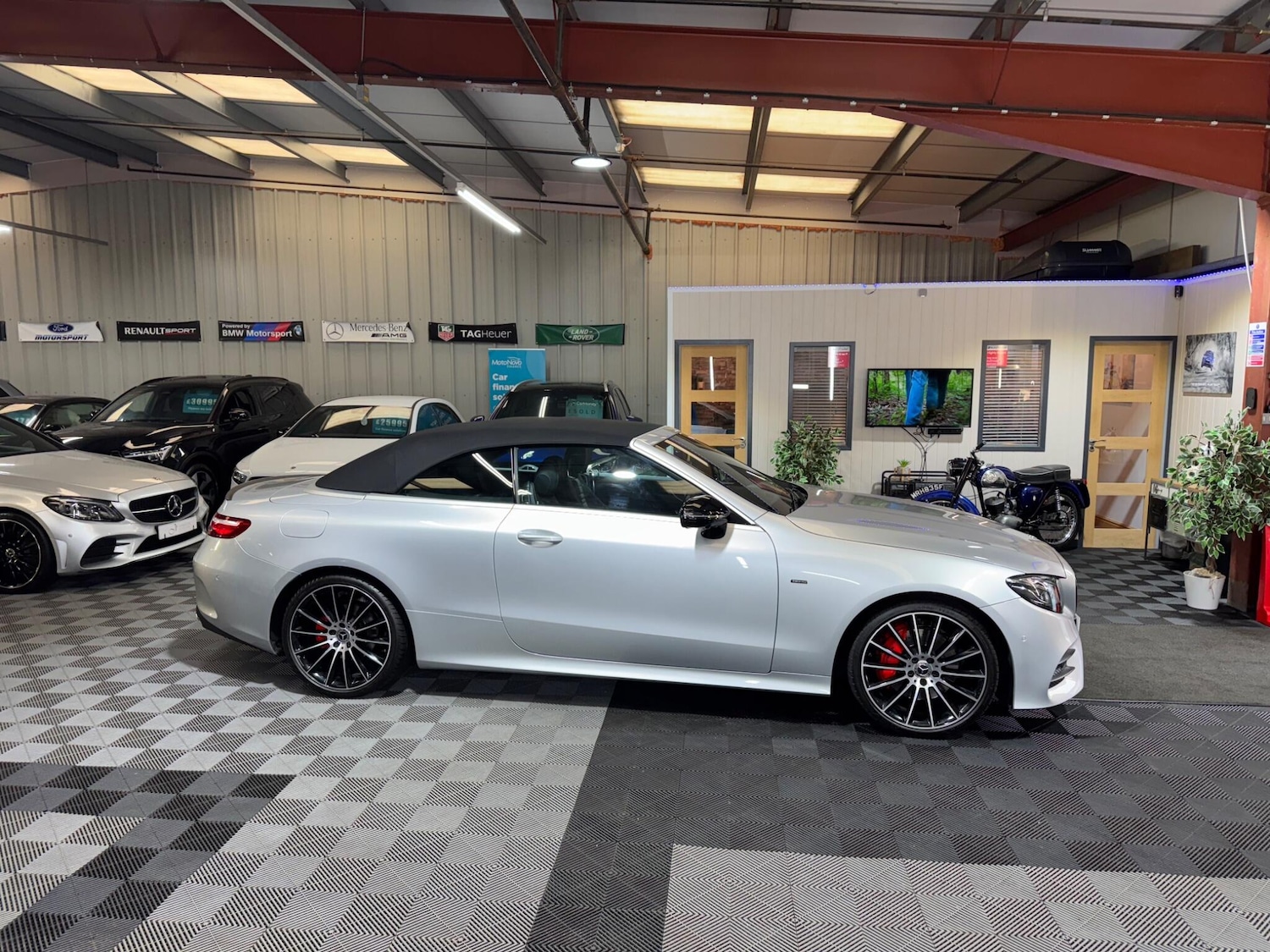 Used Mercedes-Benz E Class 2020 for sale - 77625644: Photo 28