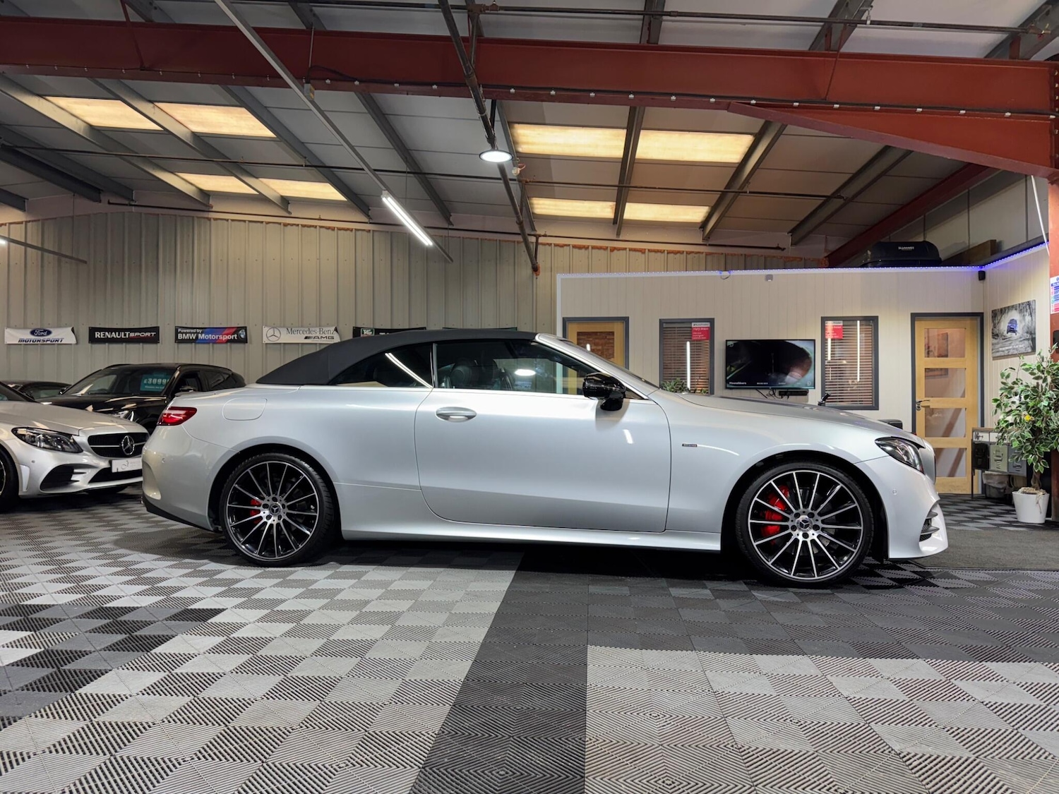 Used Mercedes-Benz E Class 2020 for sale - 77625644: Photo 29