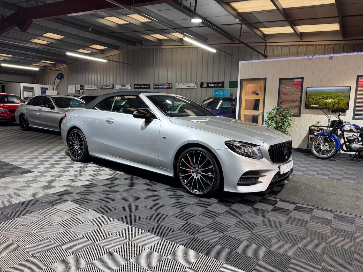 Used Mercedes-Benz E Class 2020 for sale - 77625644: Photo 5