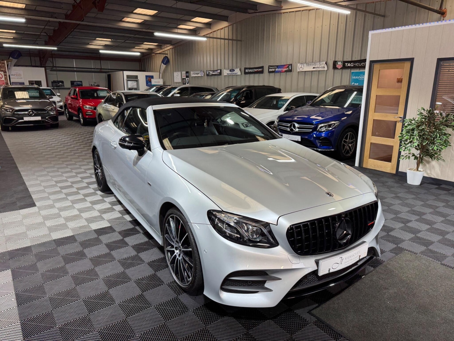 Used Mercedes-Benz E Class 2020 for sale - 77625644: Photo 8