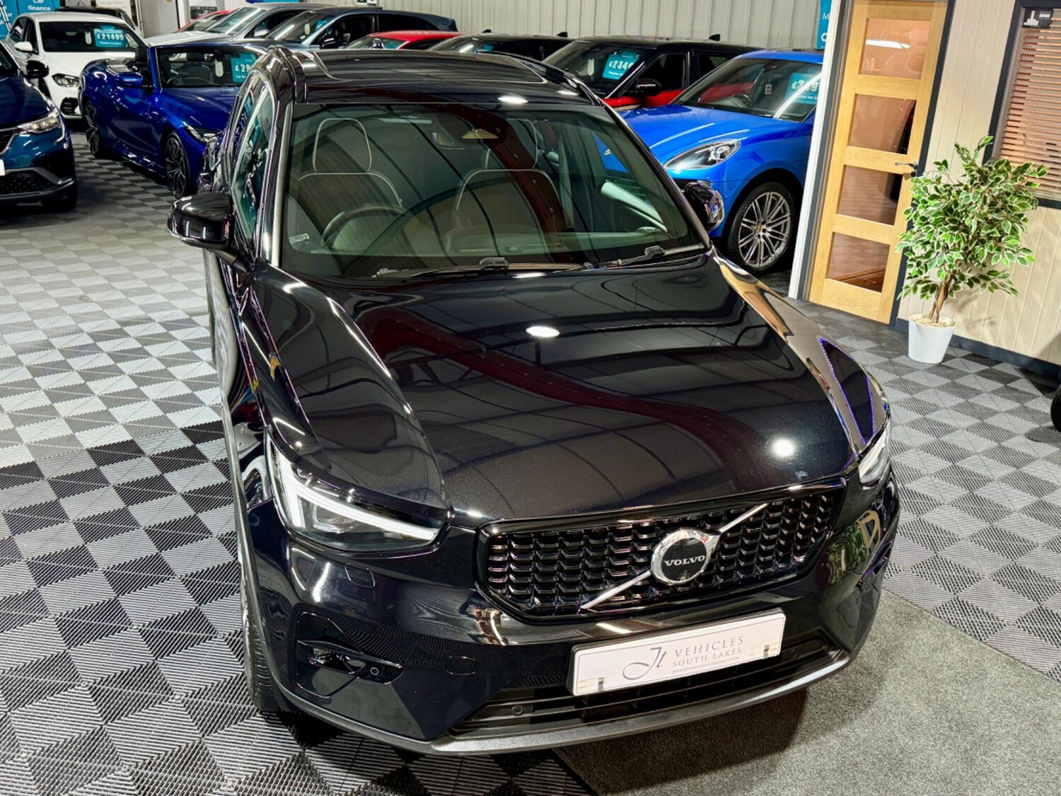 Used Volvo XC40 2023 for sale - 77574607: Photo 18