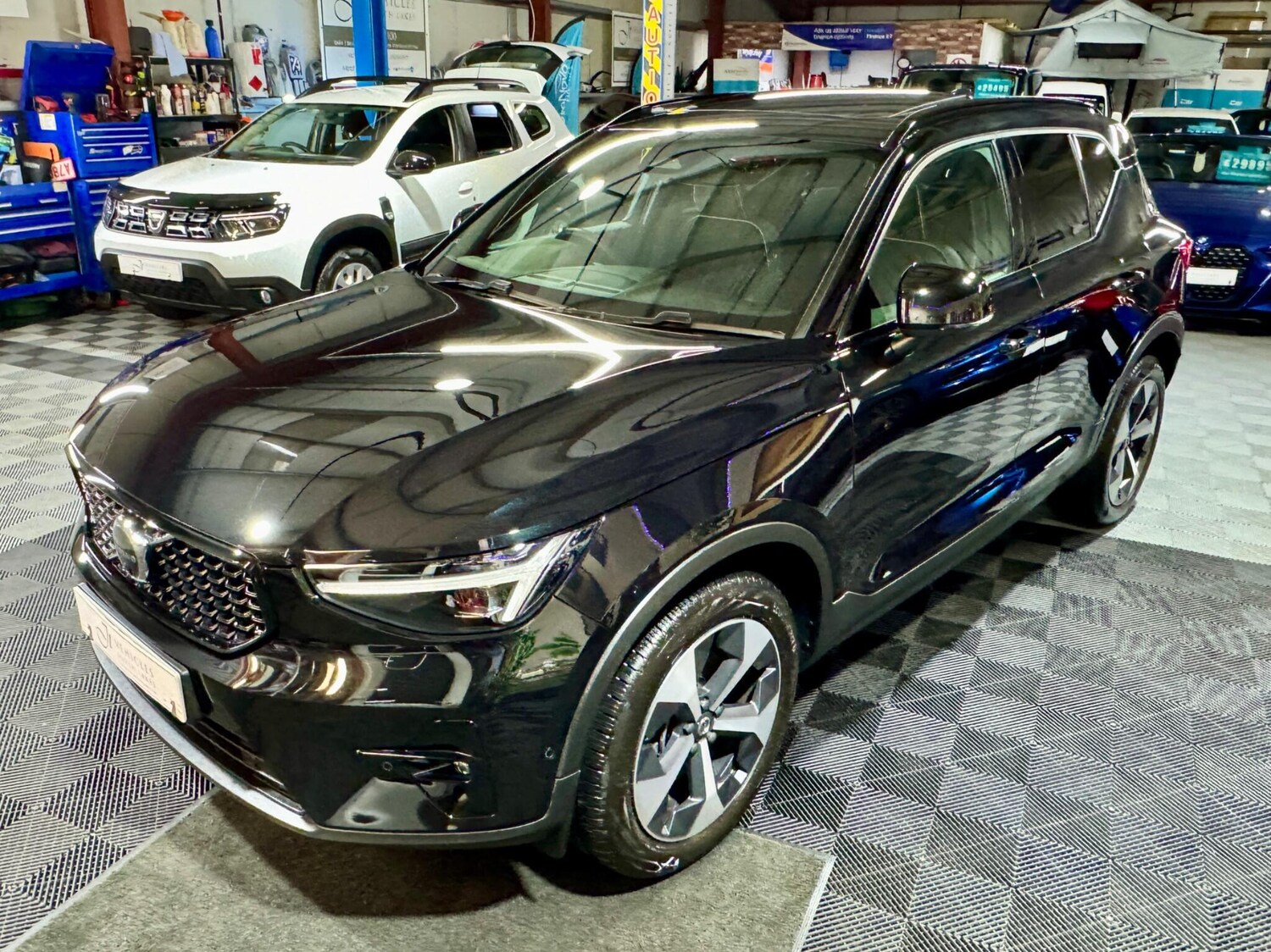 Used Volvo XC40 2023 for sale - 77574607: Photo 25