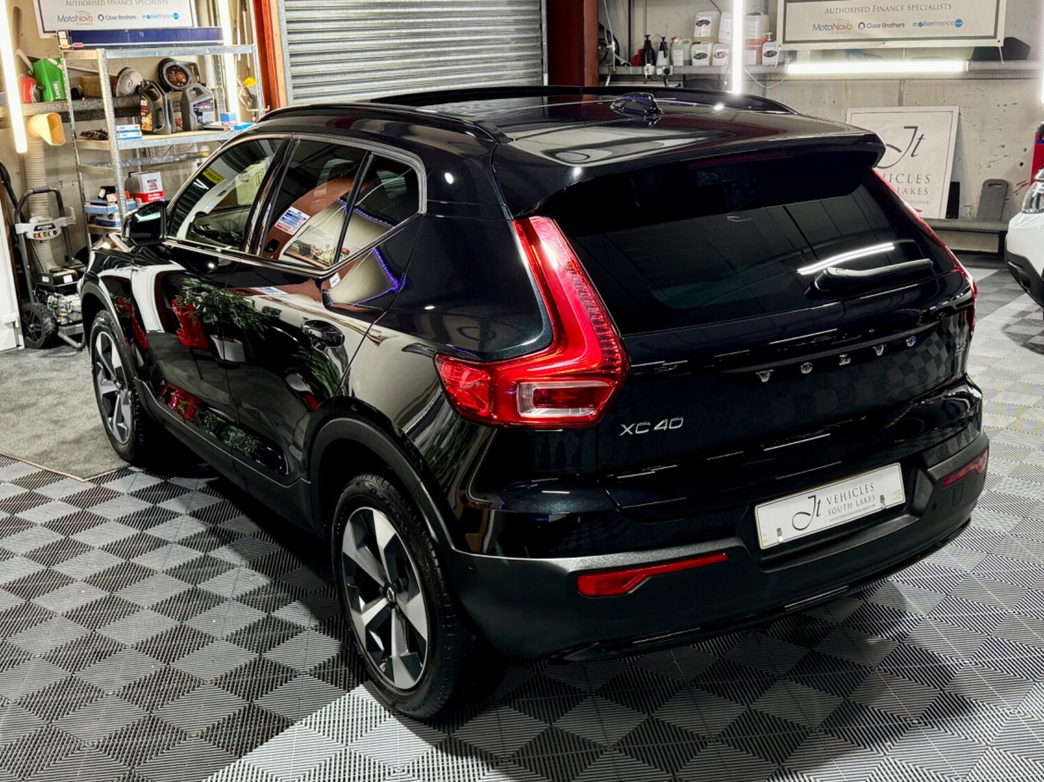 Used Volvo XC40 2023 for sale - 77574607: Photo 28