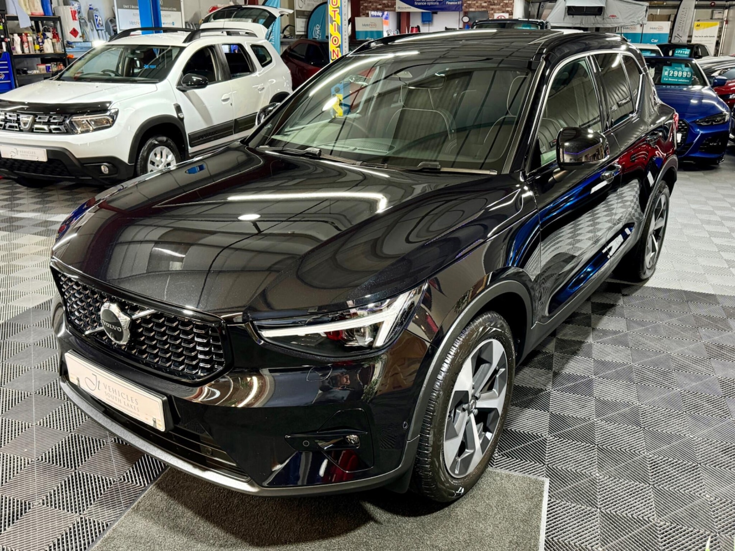 Used Volvo XC40 2023 for sale - 77574607: Photo 4