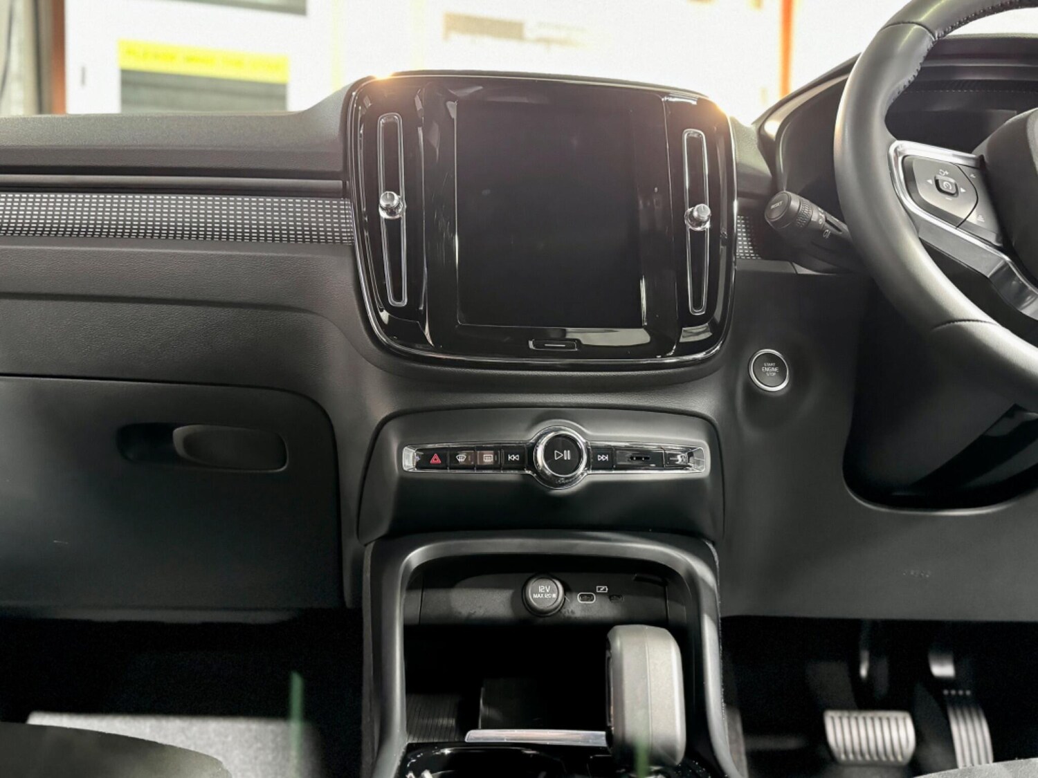 Used Volvo XC40 2023 for sale - 77574607: Photo 44