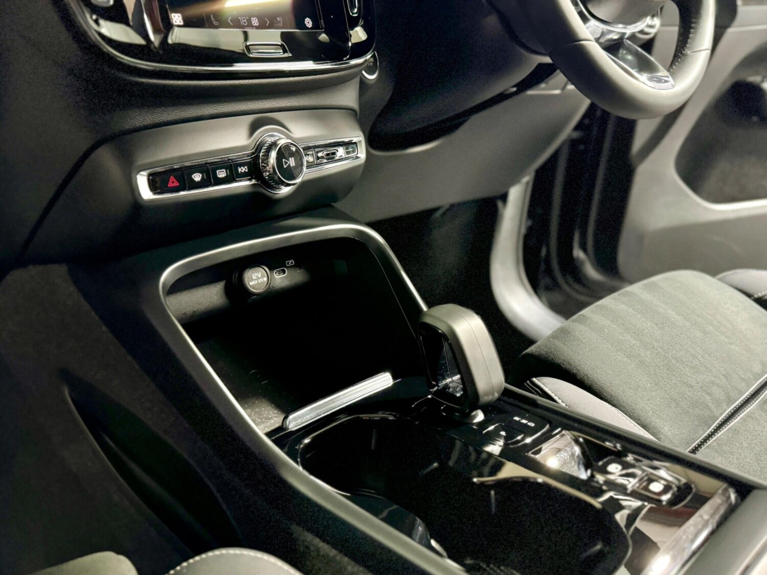 Used Volvo XC40 2023 for sale - 77574607: Photo 47