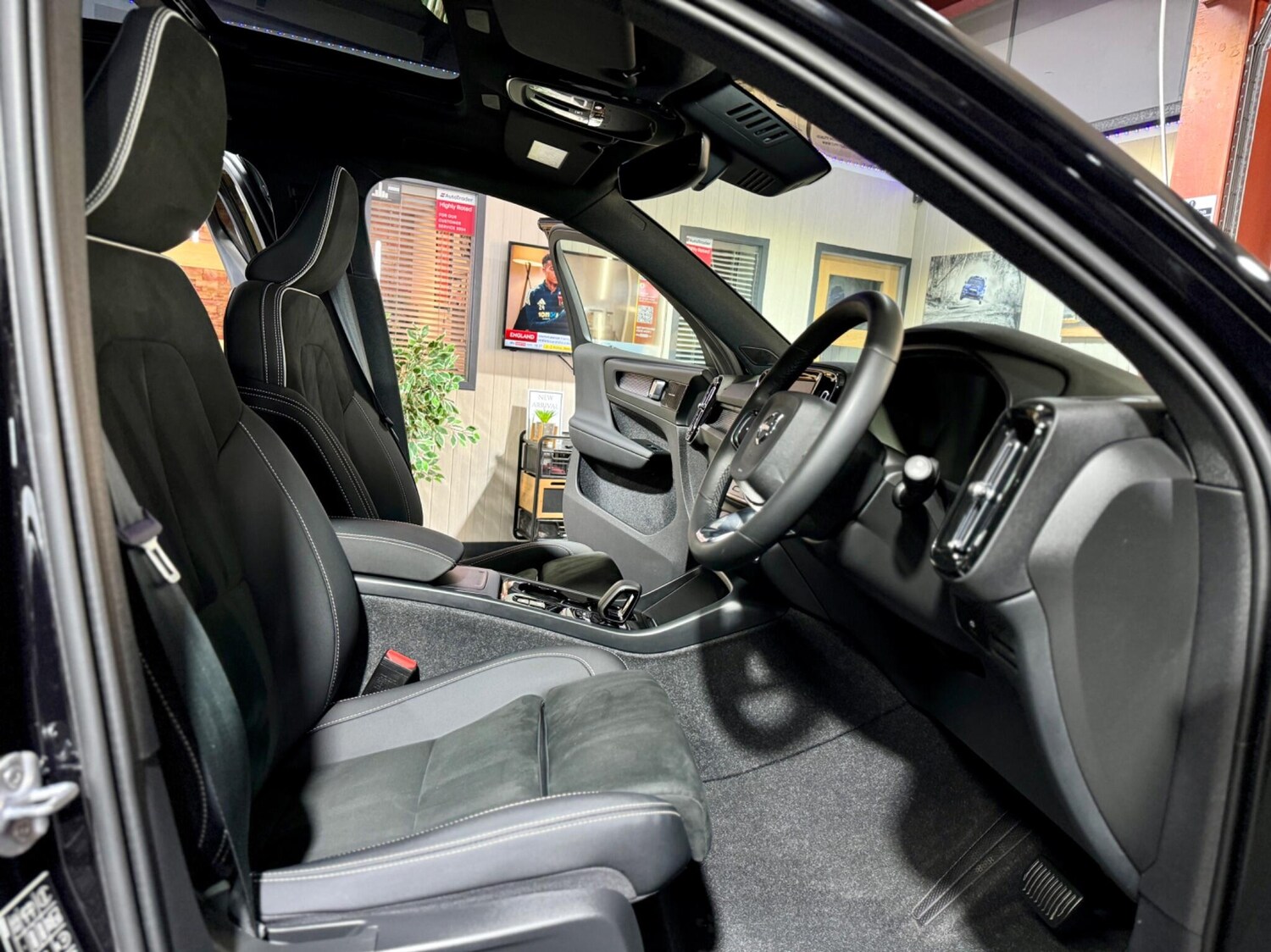 Used Volvo XC40 2023 for sale - 77574607: Photo 48