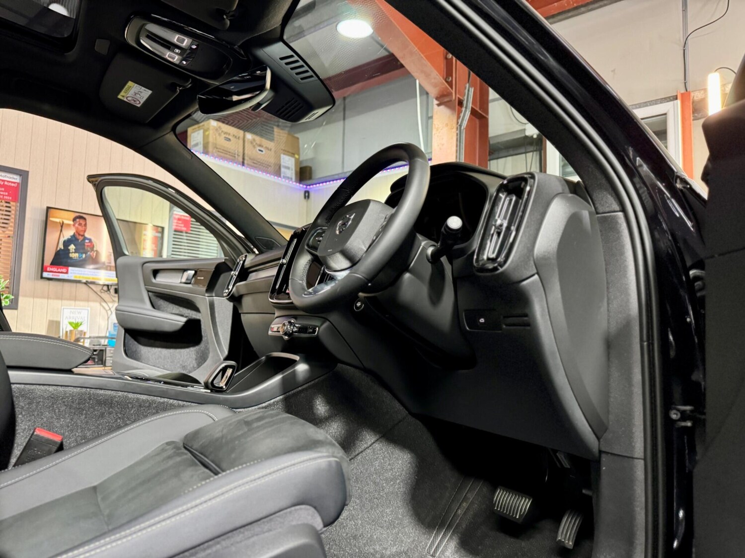 Used Volvo XC40 2023 for sale - 77574607: Photo 49