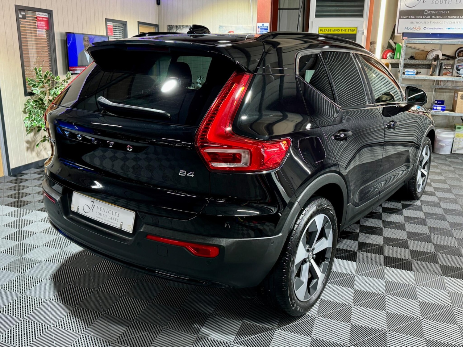 Used Volvo XC40 2023 for sale - 77574607: Photo 5