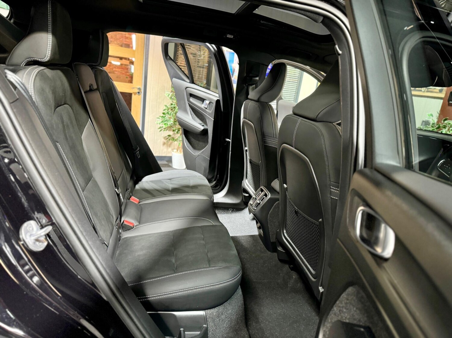 Used Volvo XC40 2023 for sale - 77574607: Photo 50