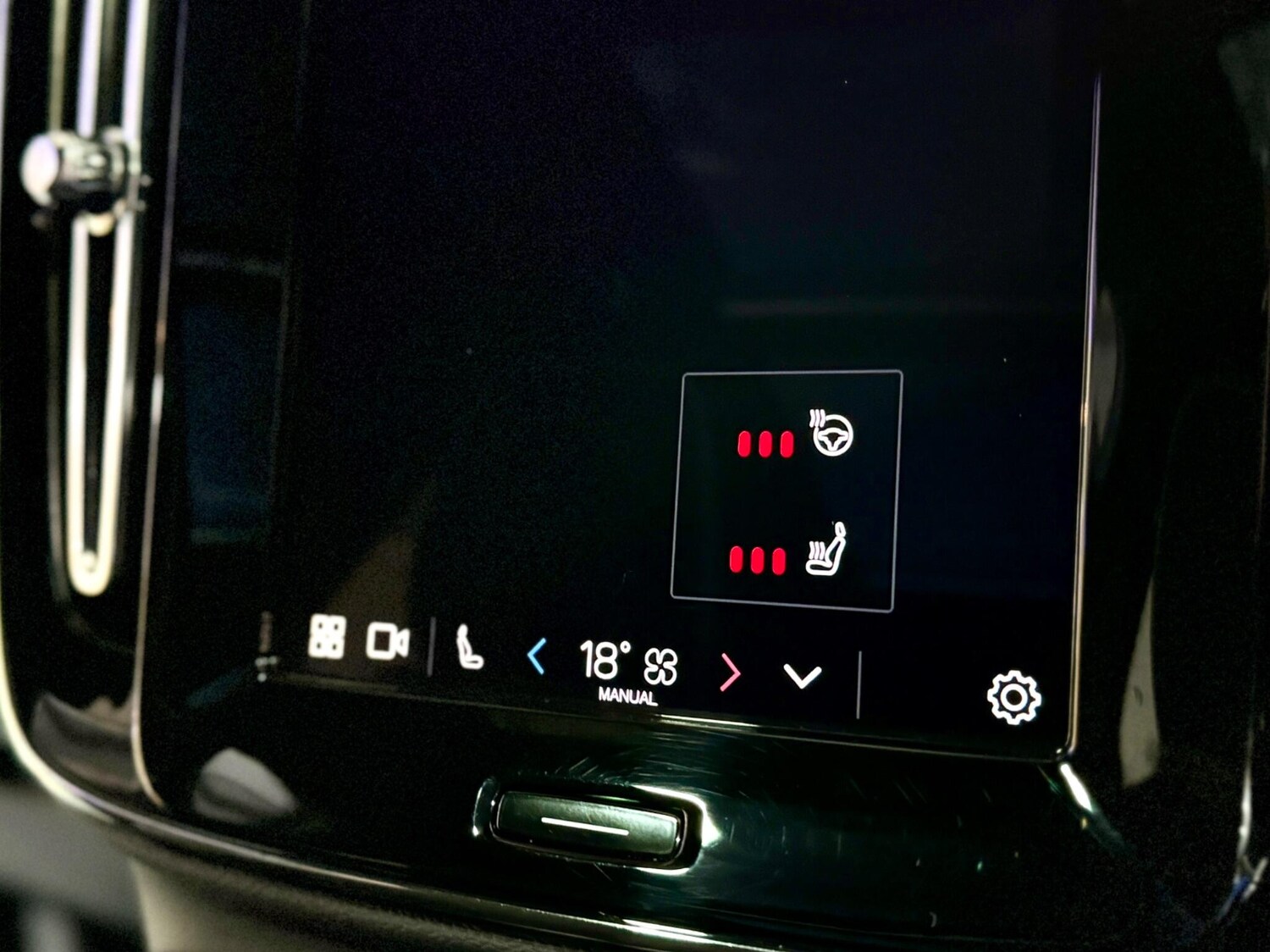 Used Volvo XC40 2023 for sale - 77574607: Photo 72