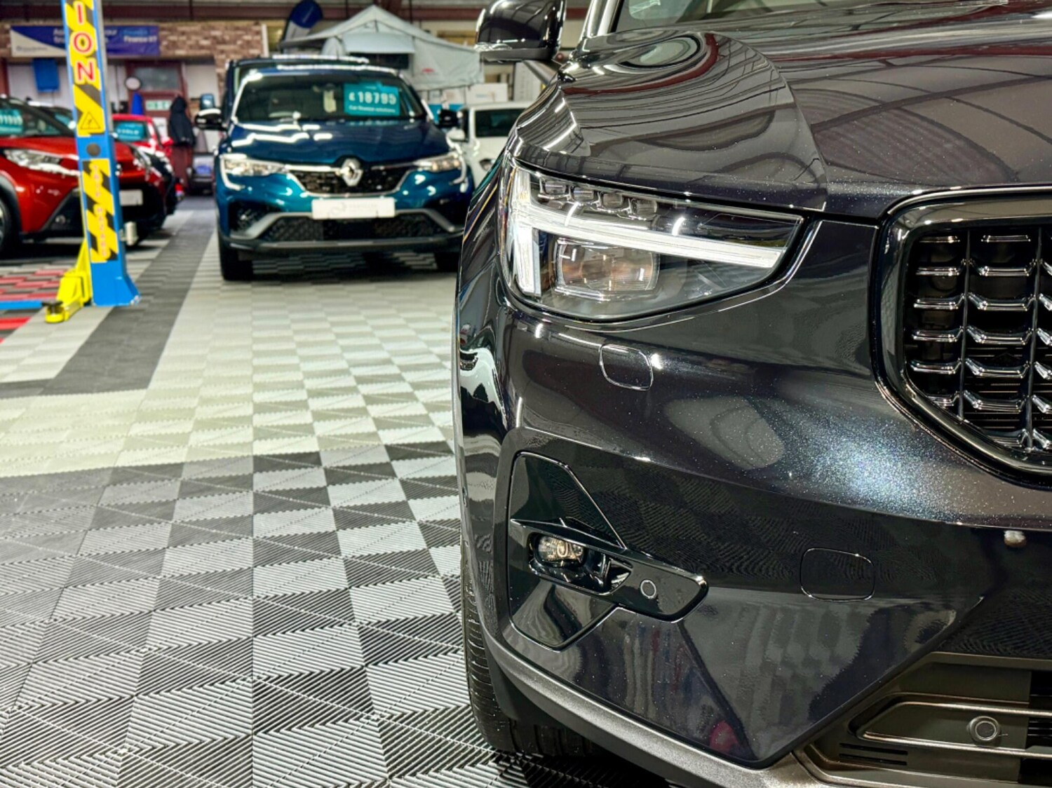 Used Volvo XC40 2023 for sale - 77574607: Photo 79