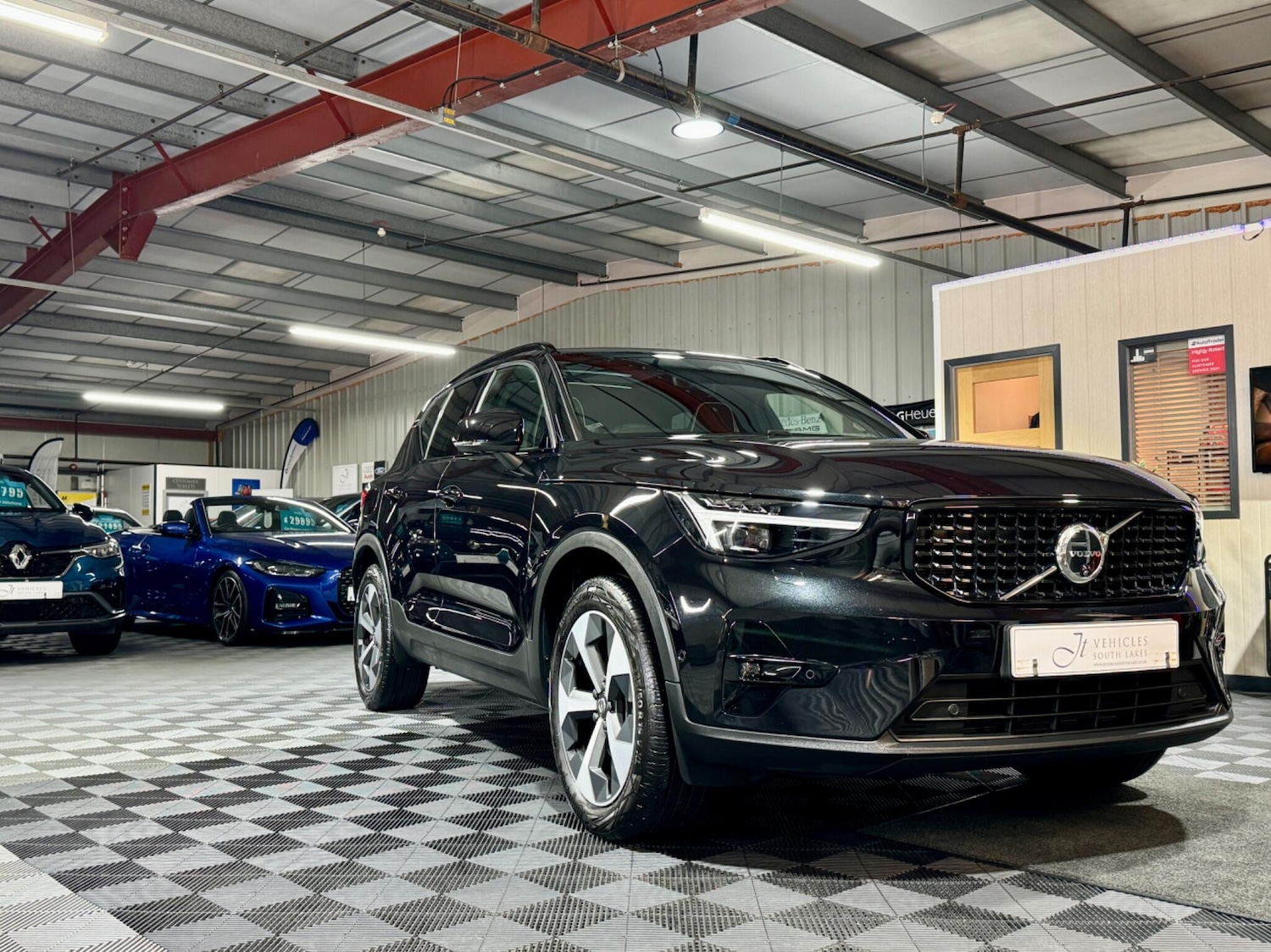 Used Volvo XC40 2023 for sale - 77574607: Photo 8