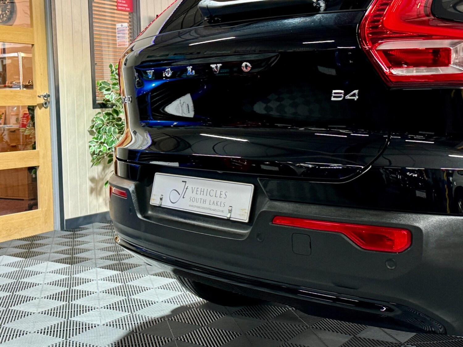 Used Volvo XC40 2023 for sale - 77574607: Photo 82