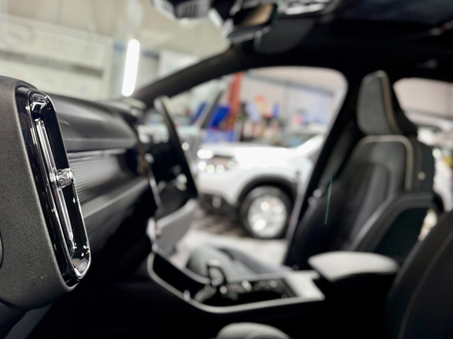 Used Volvo XC40 2023 for sale - 77574607: Photo 89