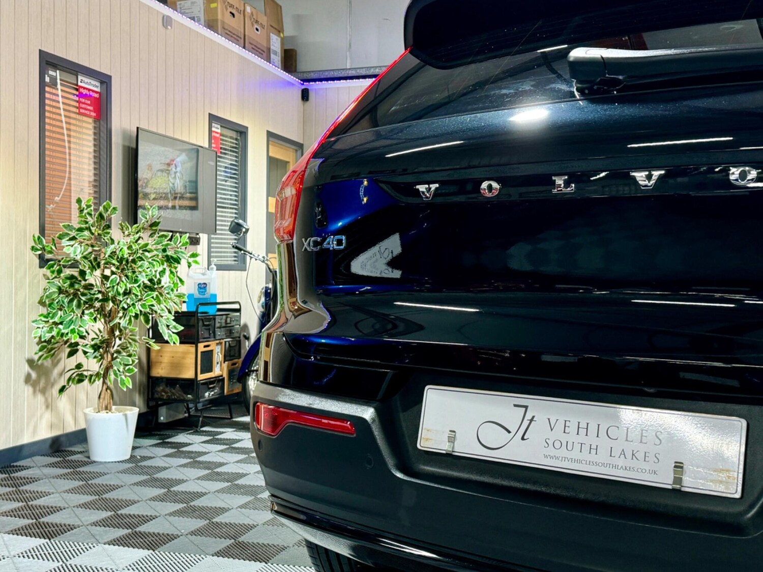 Used Volvo XC40 2023 for sale - 77574607: Photo 96