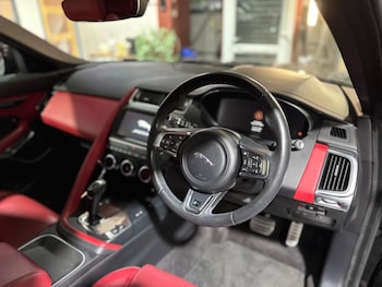 Used Jaguar E-Pace 2018 for sale - 79247746: Photo