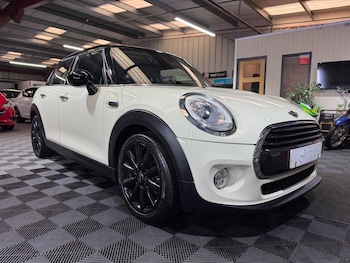 Used MINI Hatch 2018 for sale - 78491982: Photo