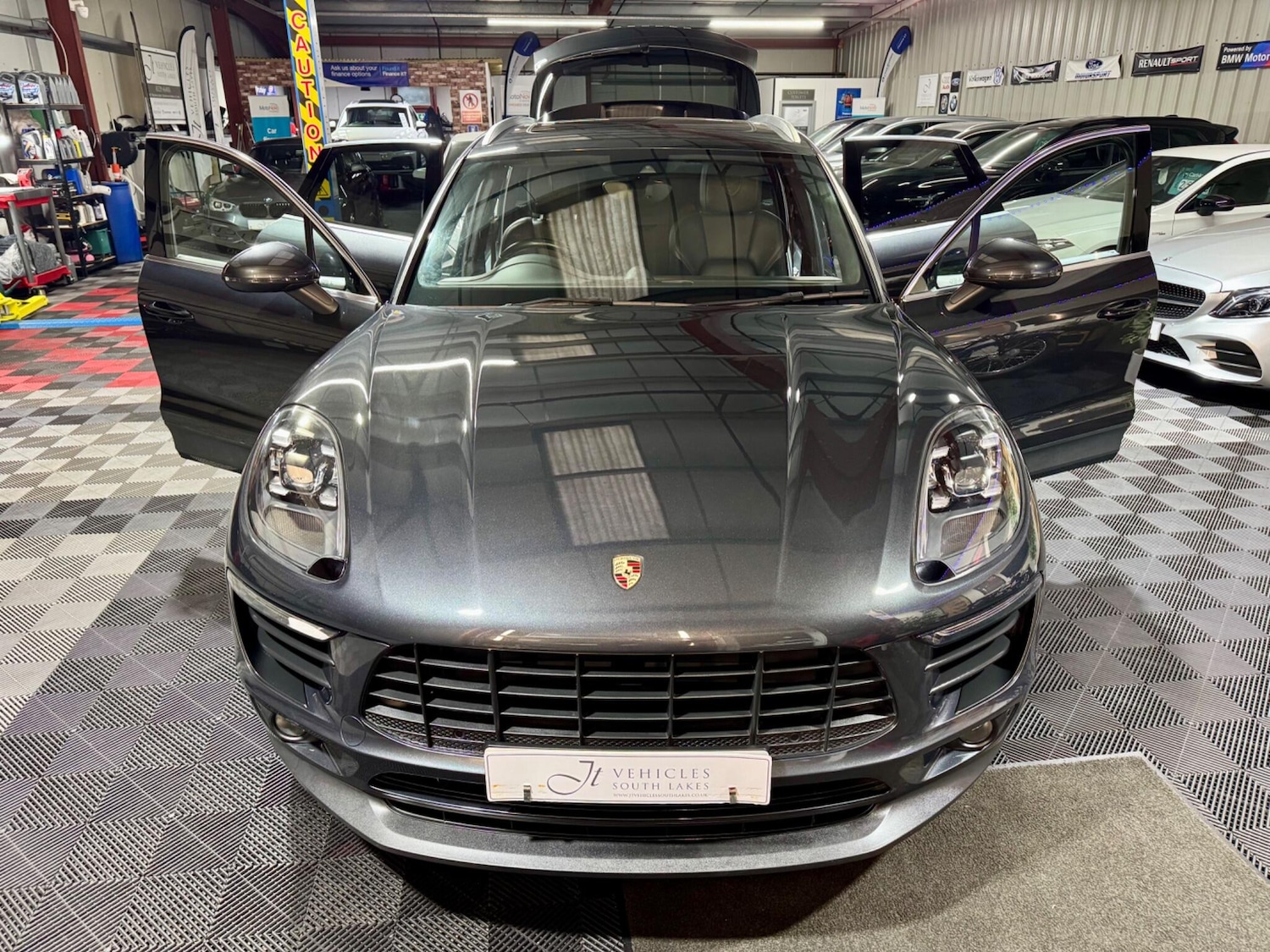 Used Porsche Macan 2017 for sale - 78086853: Photo 14