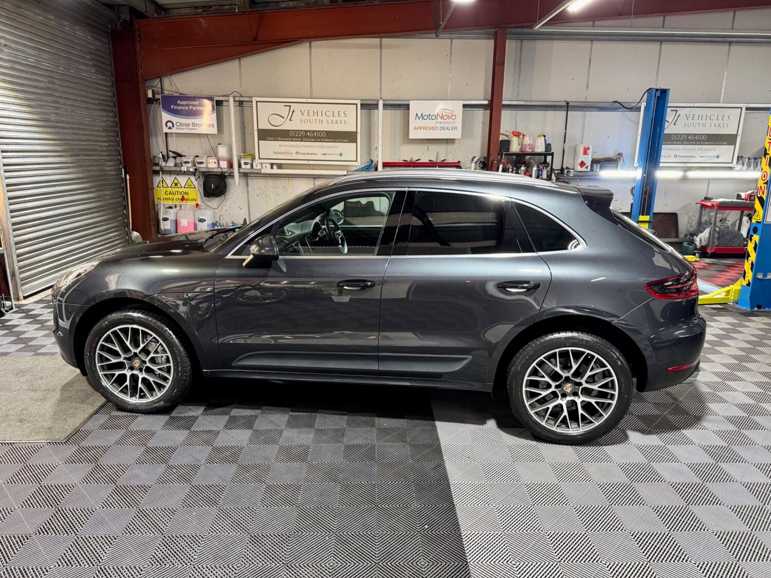 Used Porsche Macan 2017 for sale - 78086853: Photo 23