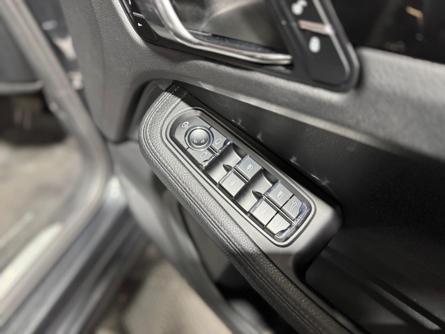 Used Porsche Macan 2017 for sale - 78086853: Photo 45