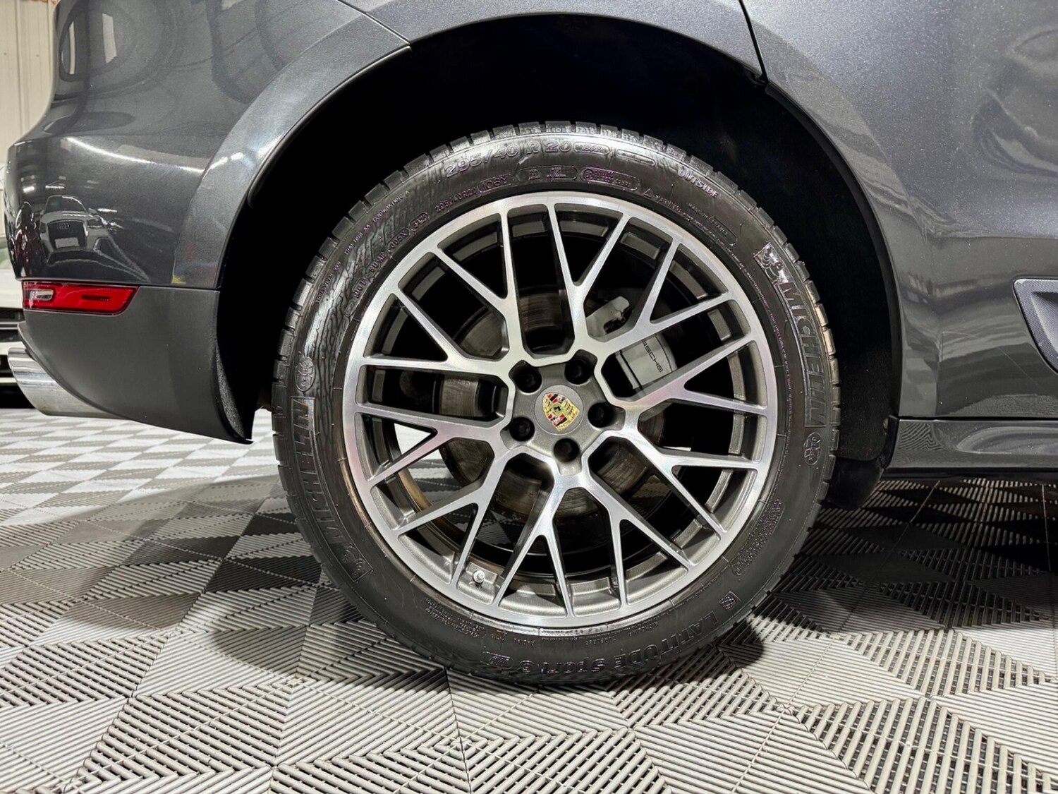 Used Porsche Macan 2017 for sale - 78086853: Photo 55