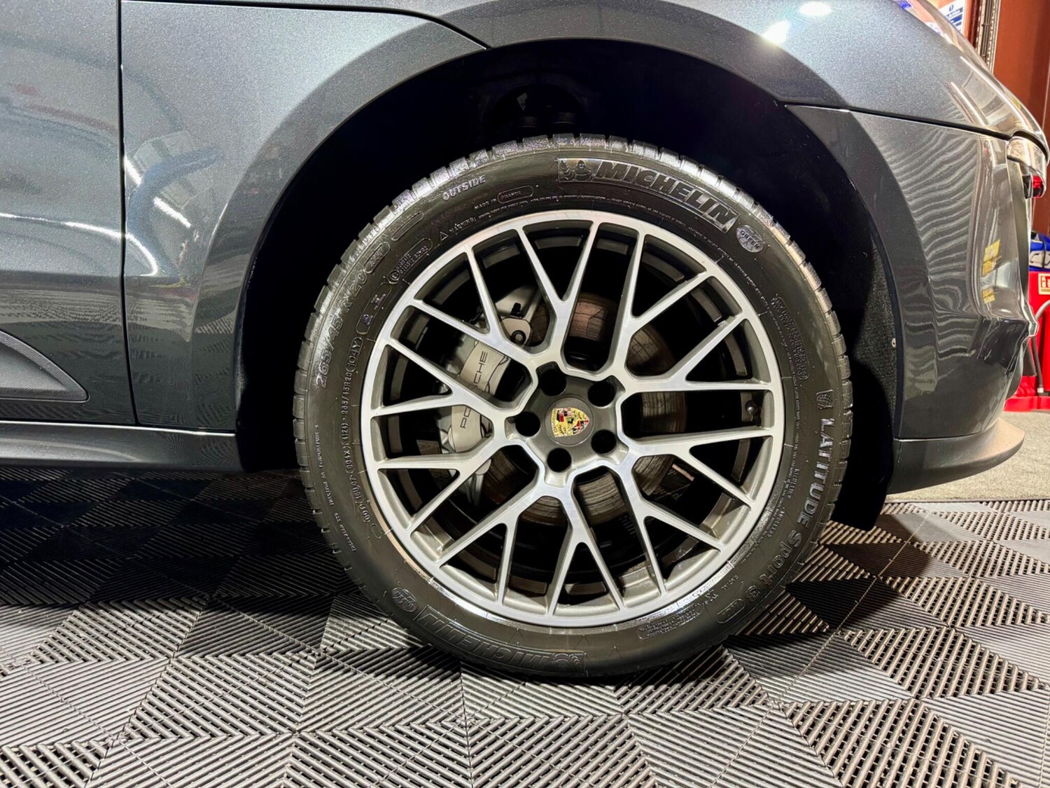 Used Porsche Macan 2017 for sale - 78086853: Photo 56