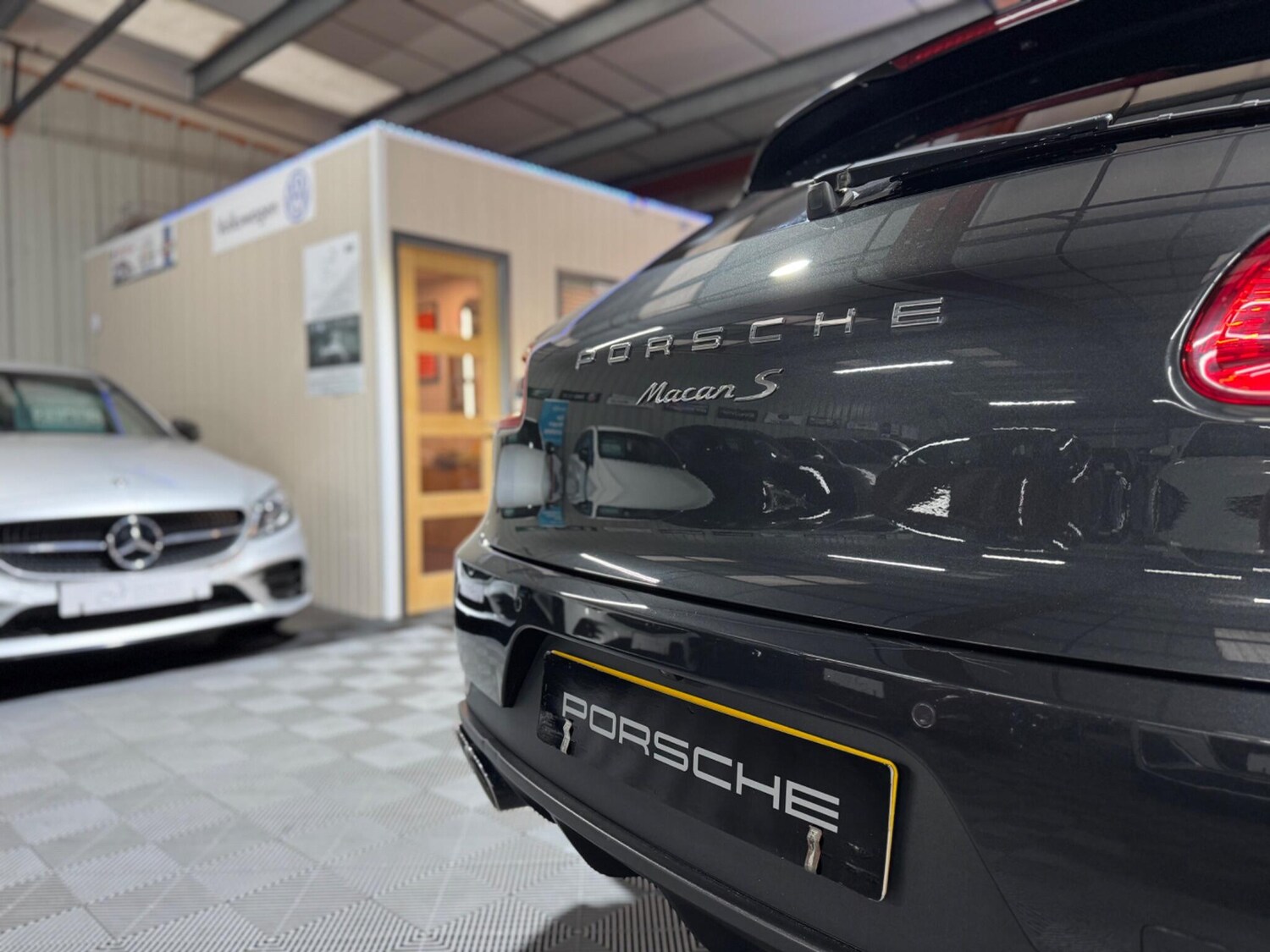 Used Porsche Macan 2017 for sale - 78086853: Photo 75