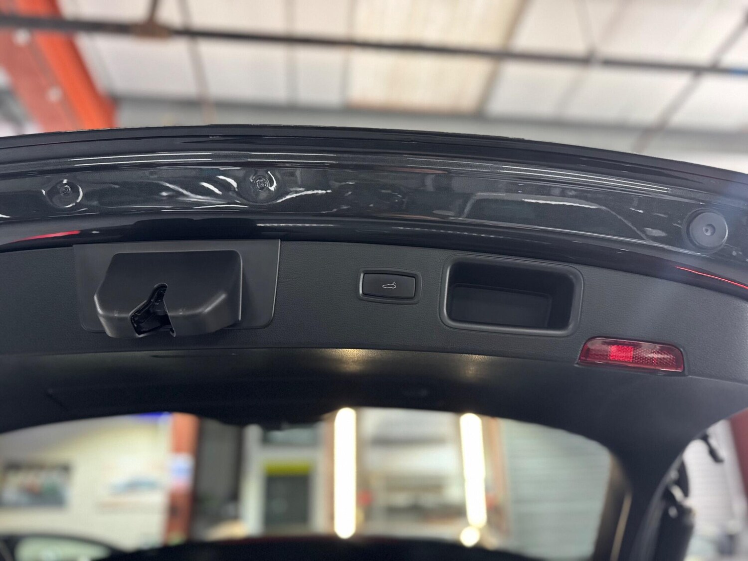 Used Porsche Macan 2017 for sale - 78086853: Photo 80