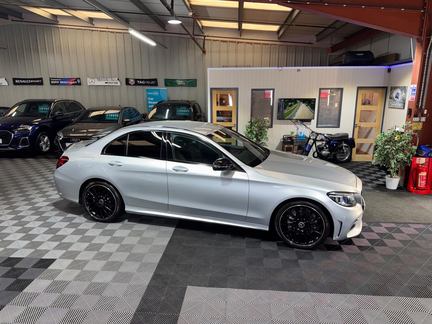 Used Mercedes-Benz C Class 2020 for sale - 77574129: Photo 27