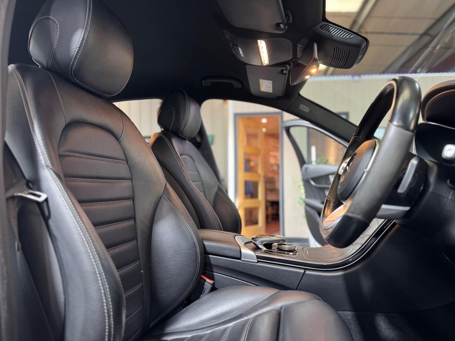 Used Mercedes-Benz C Class 2020 for sale - 77574129: Photo 40