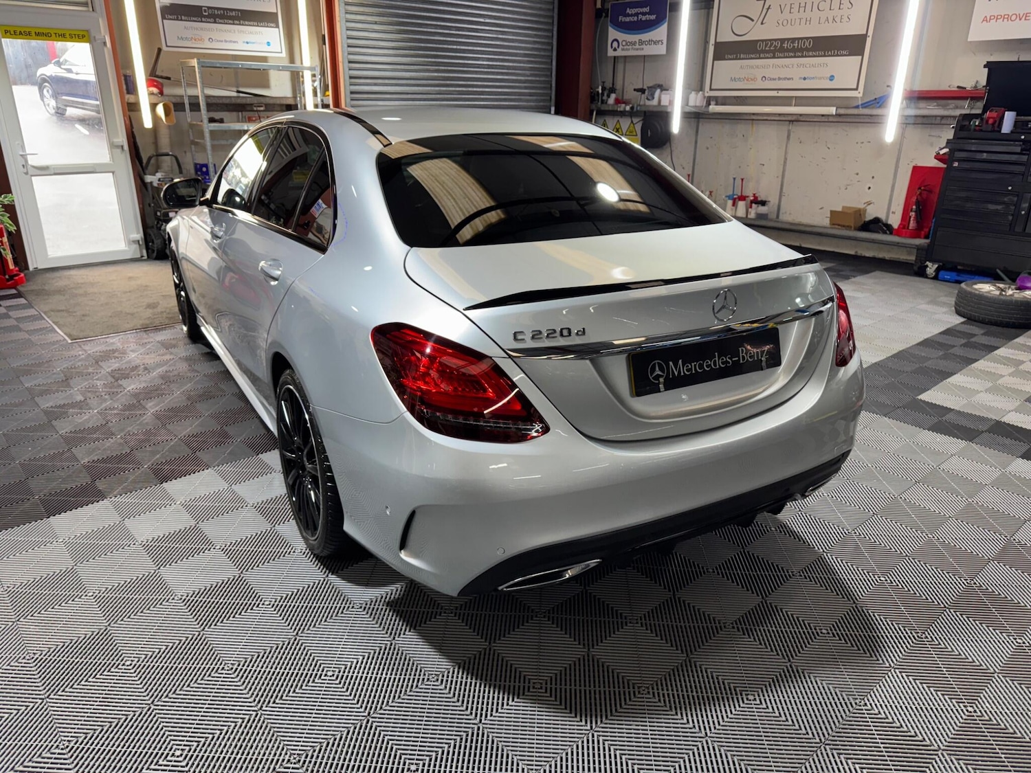 Used Mercedes-Benz C Class 2020 for sale - 77574129: Photo 6