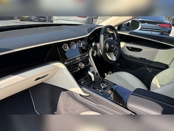 Used Bentley Flying Spur 2025 for sale - 79246297: Photo