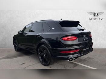 Used Bentley Bentayga 2021 for sale - 77522220: Photo
