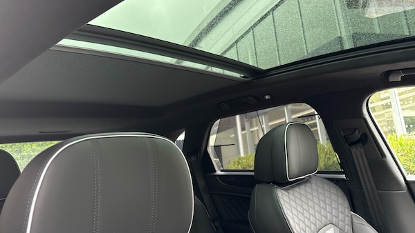 Used Bentley Bentayga 2025 for sale - 76211649: Photo 23